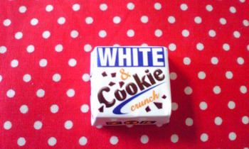 WHITE Cookie2.jpg